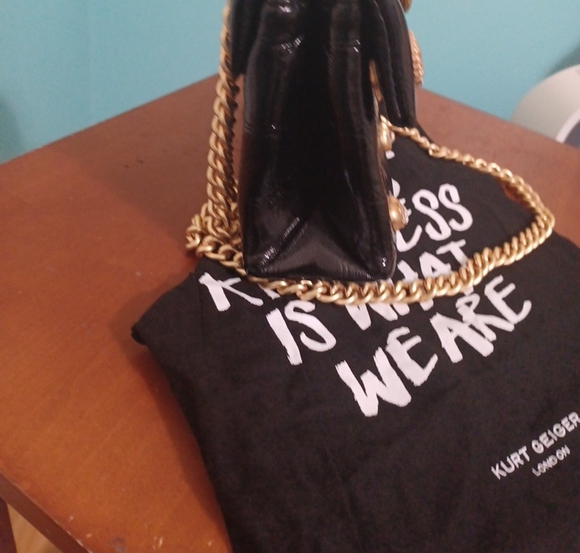 Kurt Geiger "The Kensington" Black/Gold Embossed Leather Mini - Picture 5 of 10